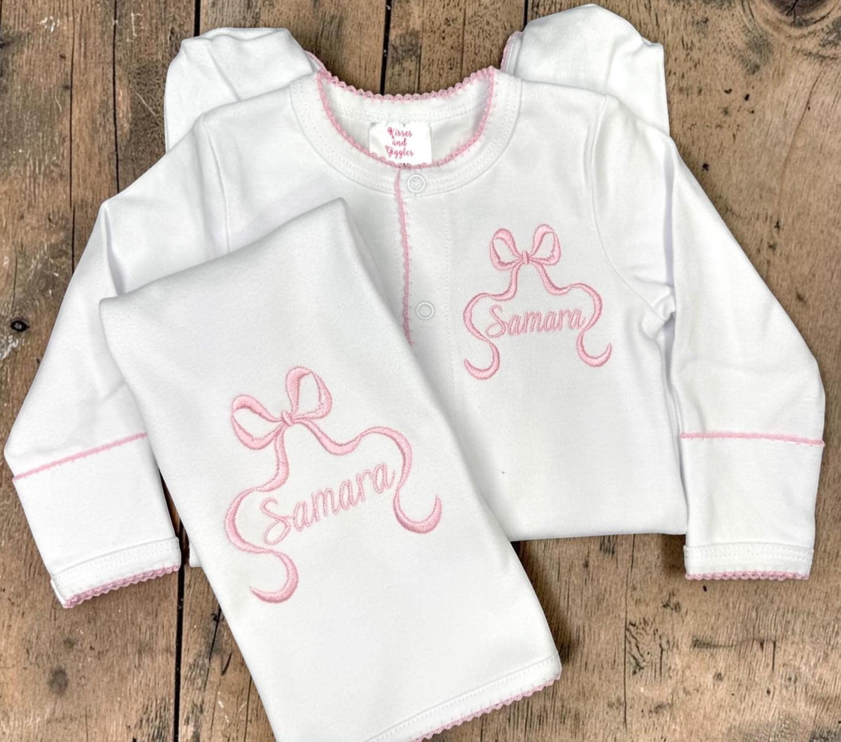 Personalized Baby Girl Gift Set | Embroidered Pink Bow Footie, Bib, Burp Cloth & Blanket | Monogram Newborn Gift